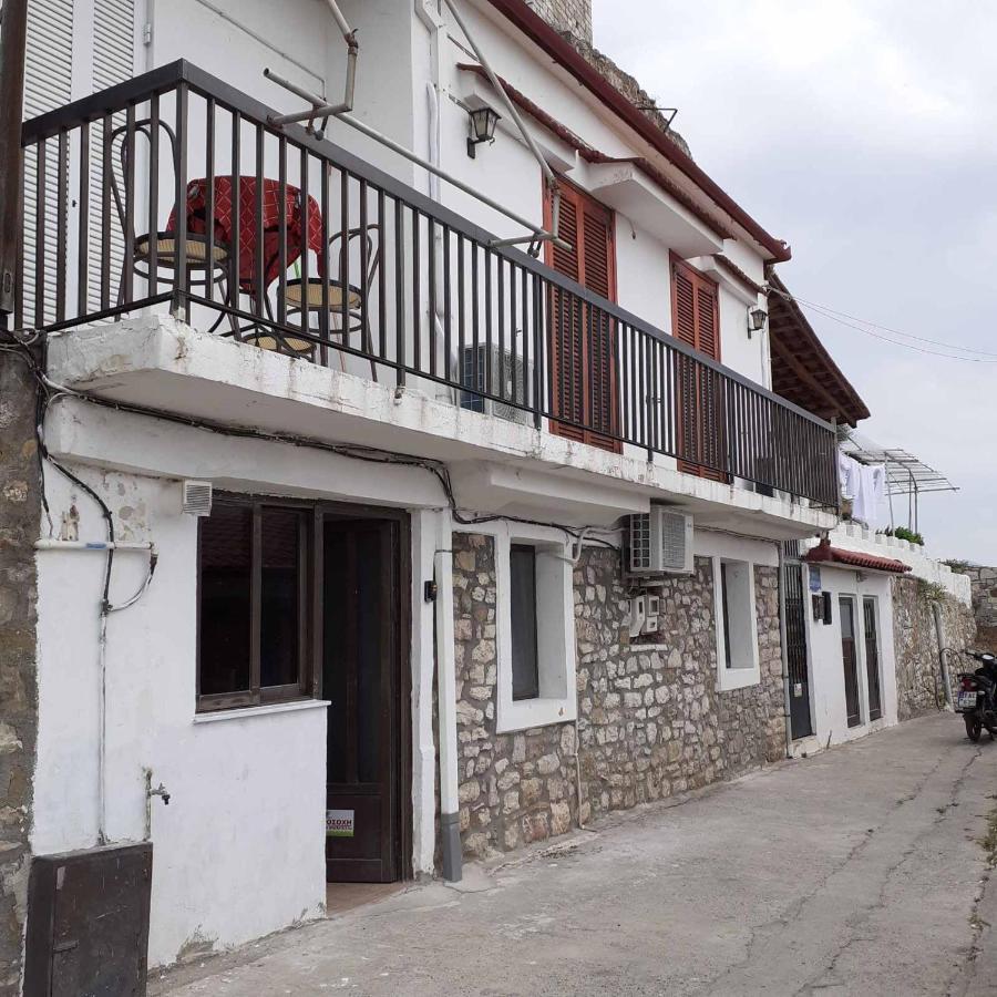 Stone Clock'S House Apartment Nafpaktos Exterior foto