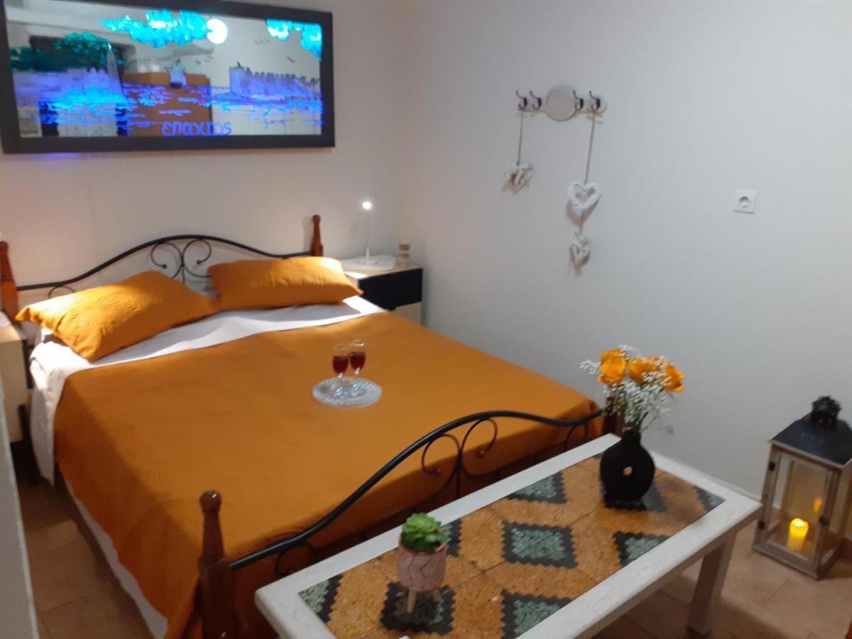 Stone Clock'S House Apartment Nafpaktos Exterior foto