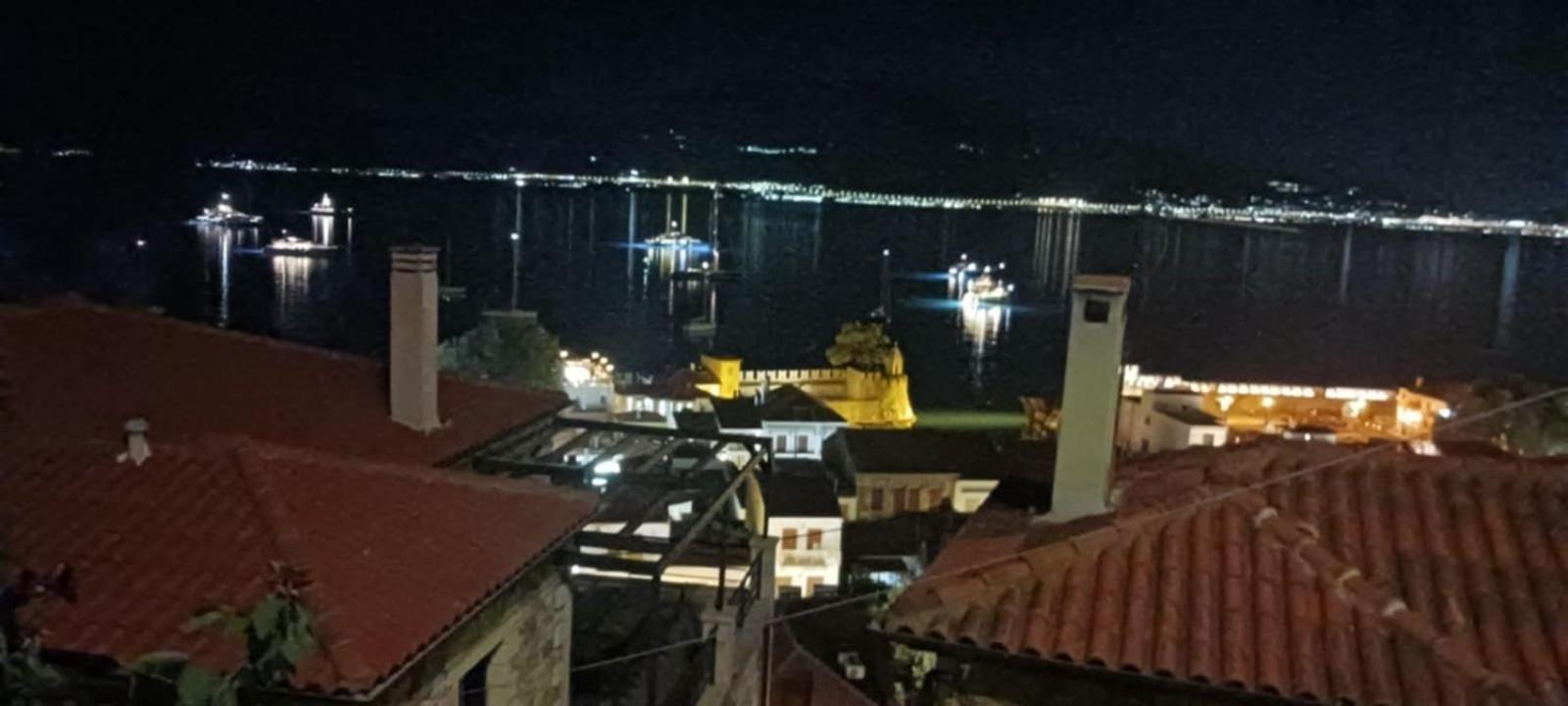 Stone Clock'S House Apartment Nafpaktos Exterior foto