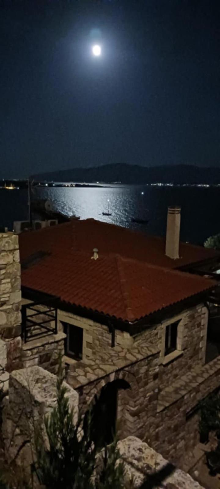 Stone Clock'S House Apartment Nafpaktos Exterior foto