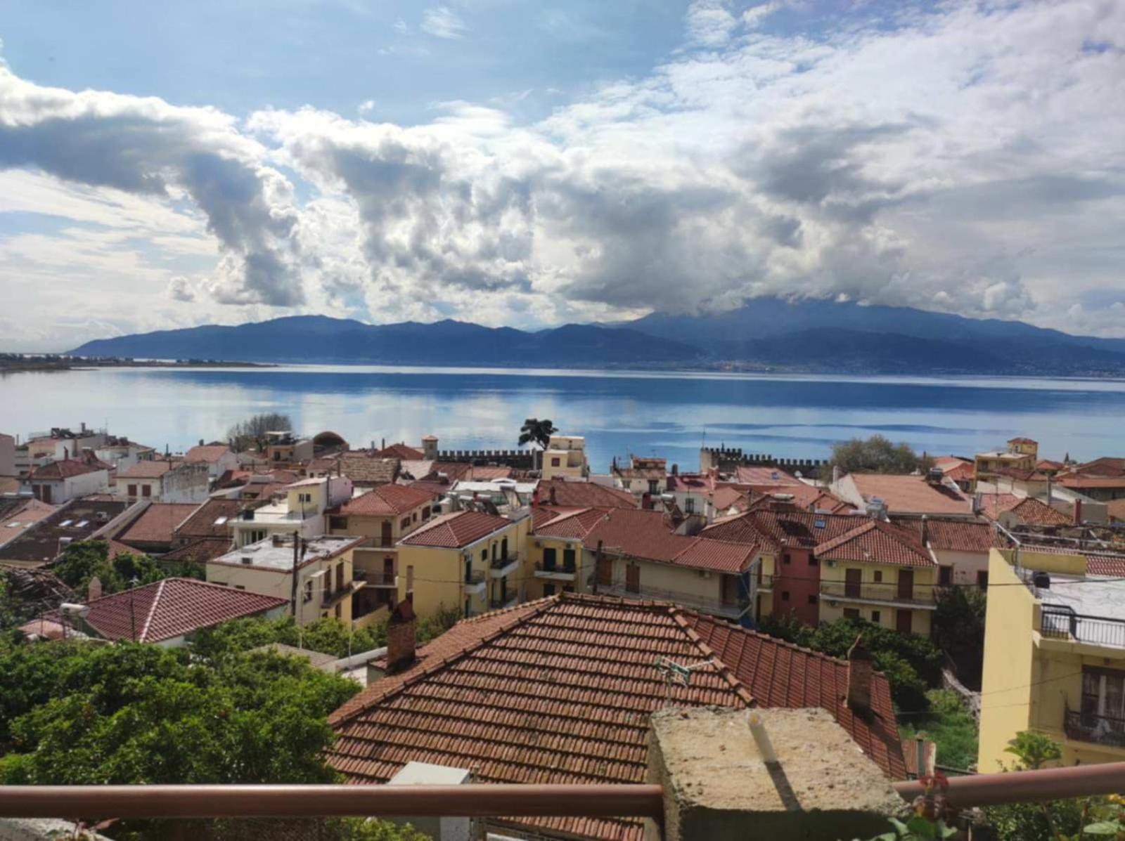 Stone Clock'S House Apartment Nafpaktos Exterior foto