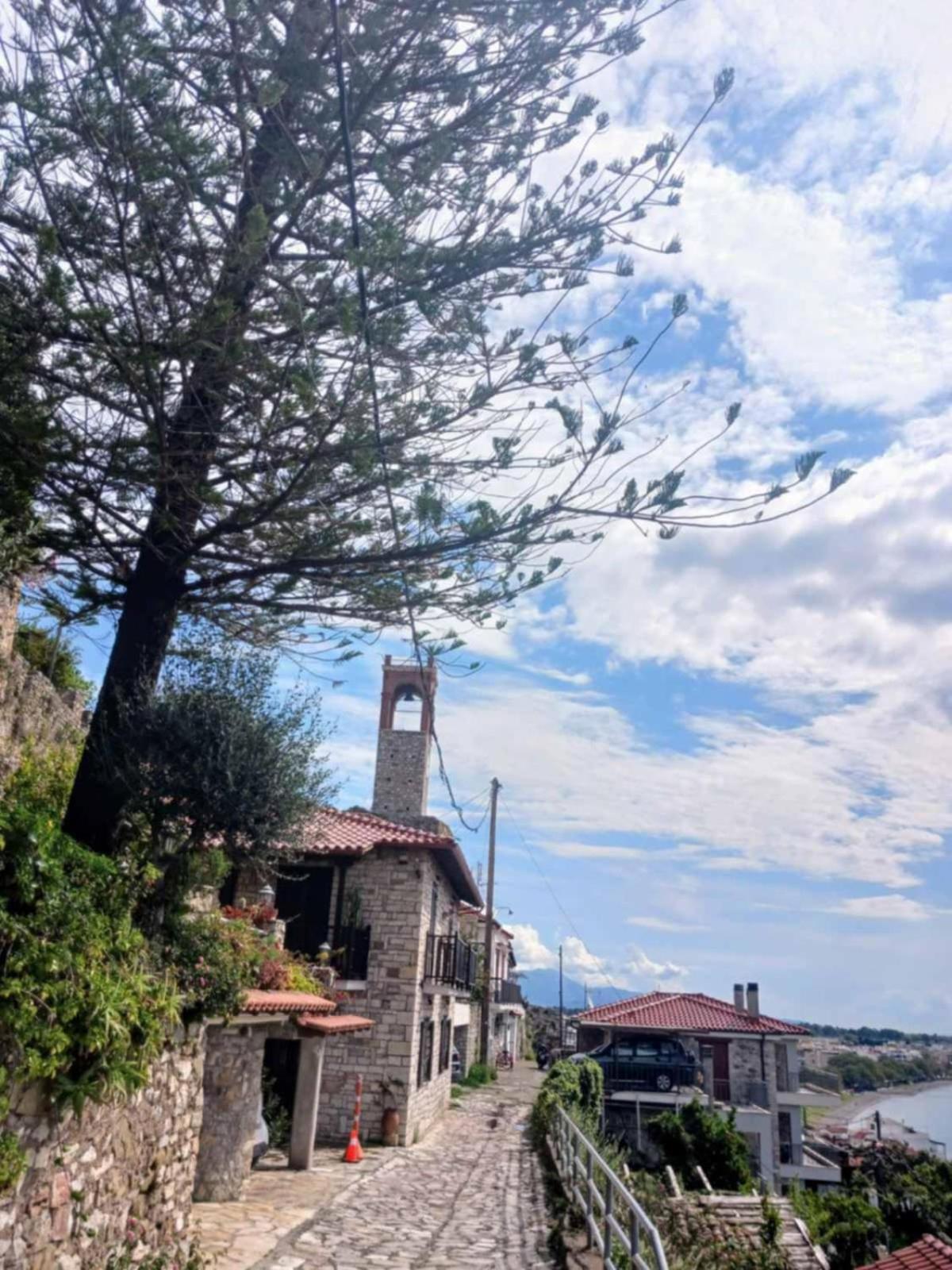 Stone Clock'S House Apartment Nafpaktos Exterior foto